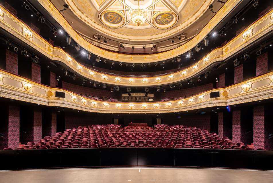 Csokonai Színház színházterme